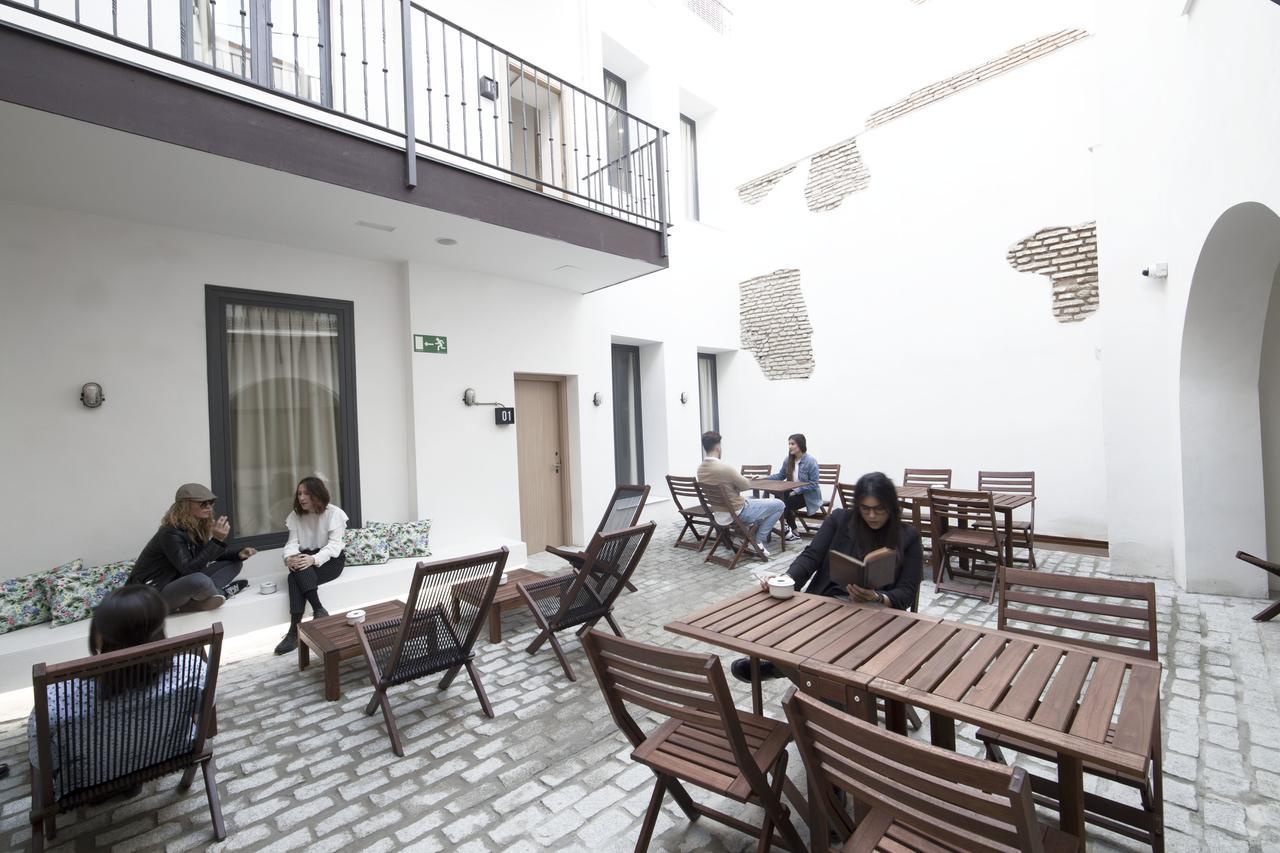 U-Sense For You Hostel Sevilla Bagian luar foto